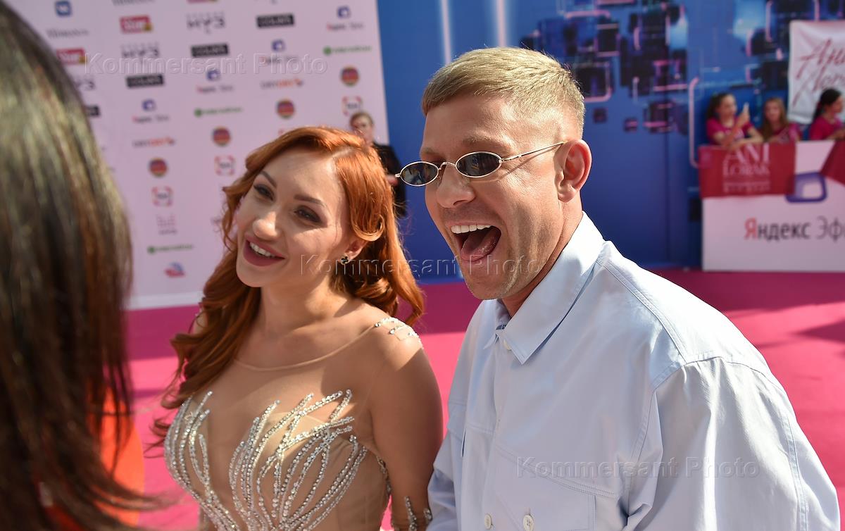 тв премия 4 буквы