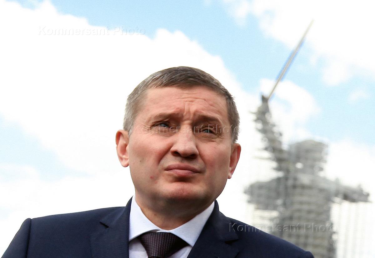 Андрей бочаров губернатор фото Губернатор Волгоградской области Андрей Бочаров во время осмотра реконструкции м