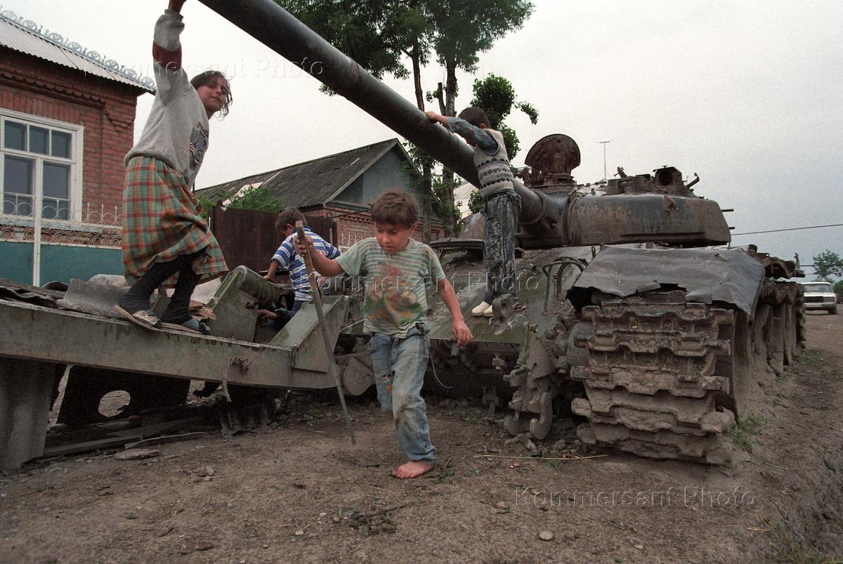 Самашки. Первая Чеченская война 1994-1996. Бамут танк Ичкерия Грозный. Российские войска в Чечне 1994.