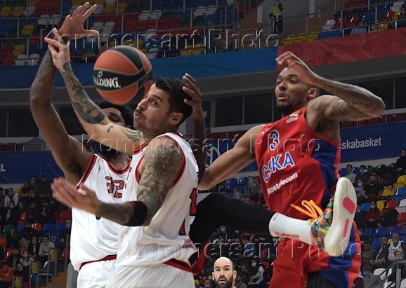 Евролига по баскетболу. Матч между командами ЦСКА (Россия, Москва) - 'Олимпиакос' (Греция, Пирей) на стадионе 'Мегаспорт'.