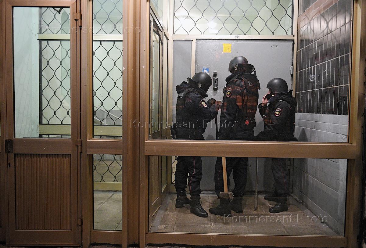 Вариант обыски. Обыски в ооо гарант. Обыск. Обыск дагестан. Обыск в редакции крылова.