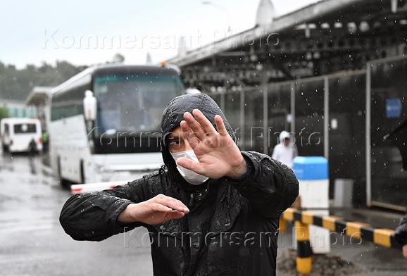 Ситуация около миграционного центра в Путилково