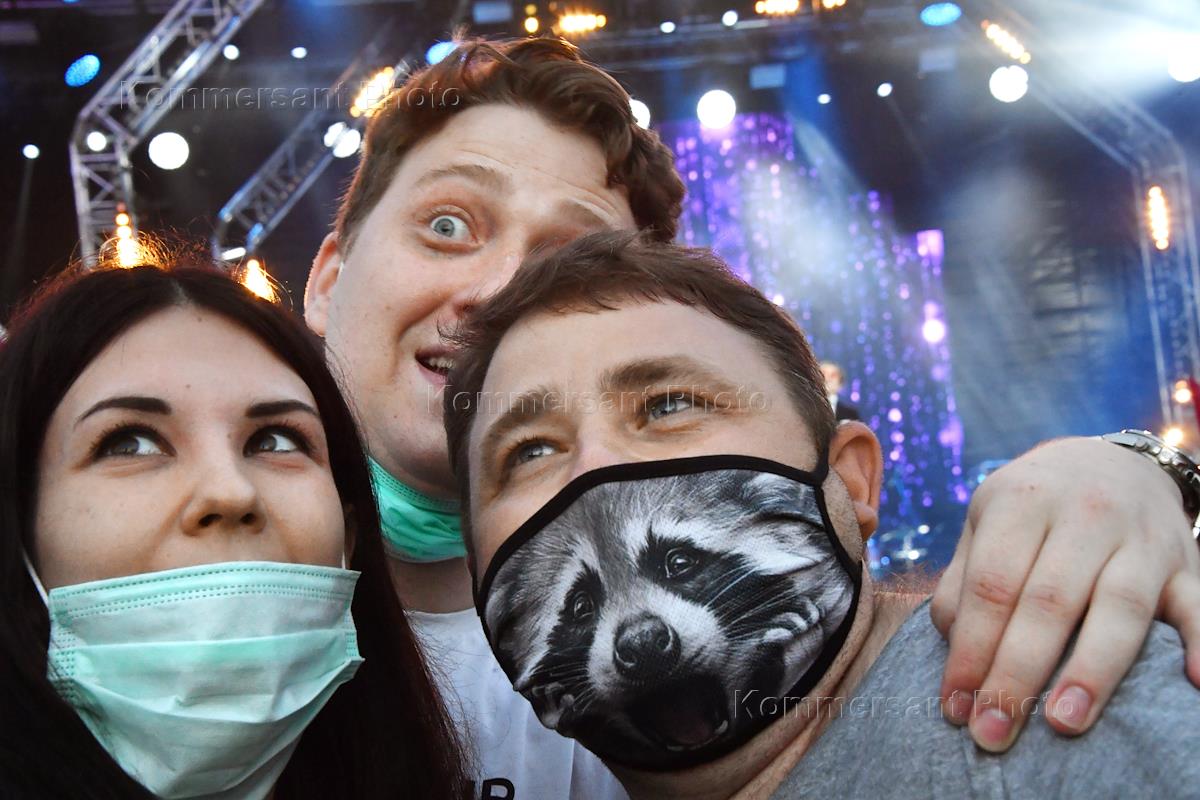 Фестиваль снежных скульптур в харбине. Международные фестивали 2020. Кинофестиваль калуга 2021. Кинофестиваль калуга 2021. Награда кинофестиваля в каннах.