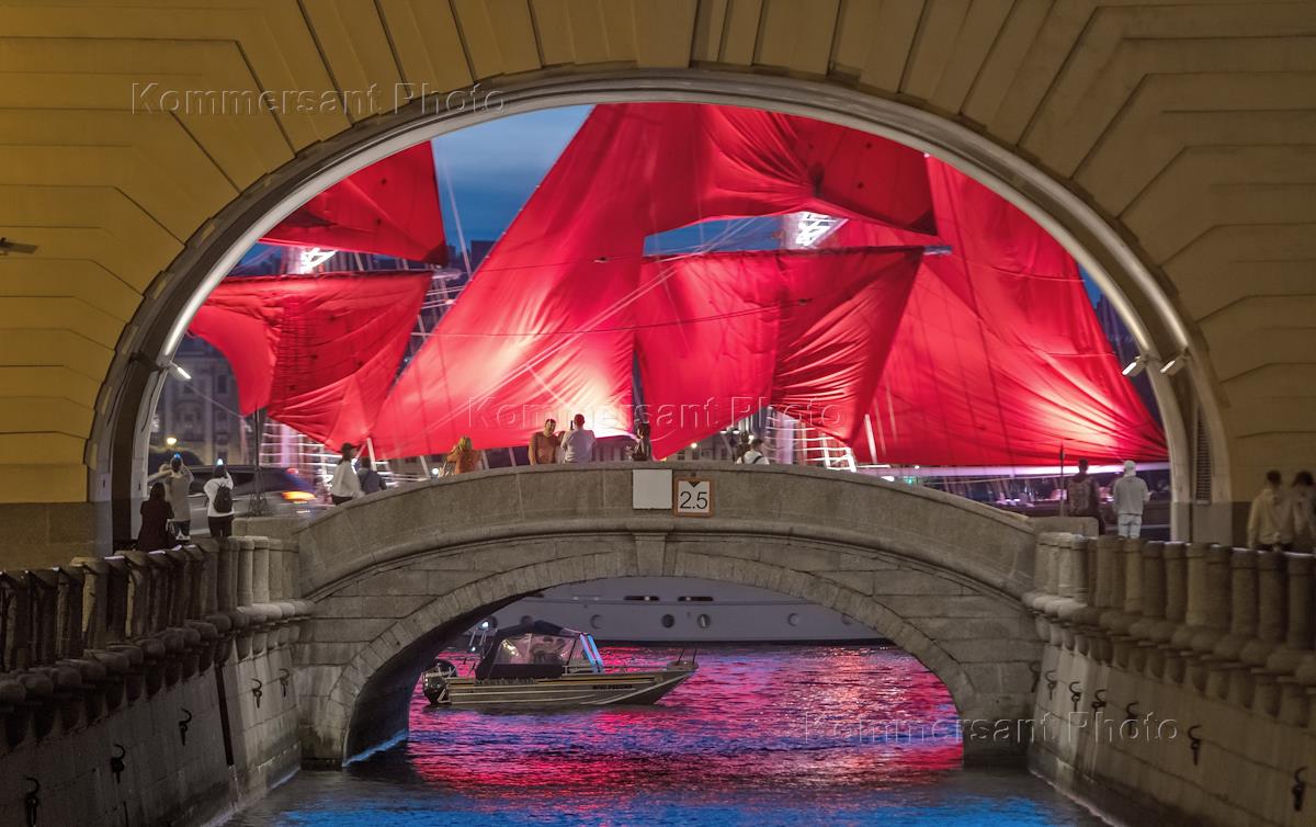 Алые паруса питер 2023. Алые паруса сегодня. Алые паруса 2024 в санкт-петербурге дата. Репетиция алых парусов. Алые паруса питер 2023.