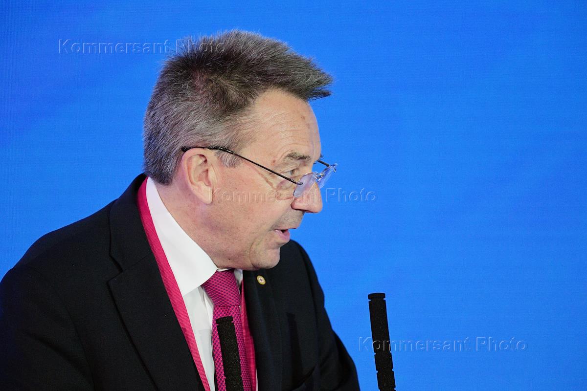 красный председатель