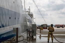 Training of regional firemen aboard the Scorpion ship on July 29 at 10.00 in the Kirov region at the Pella shipyard.