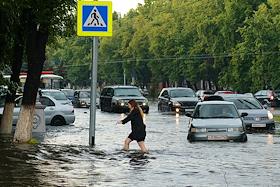 The flooded center of Kemerovo after a long rainstorm on August 4, 2021.