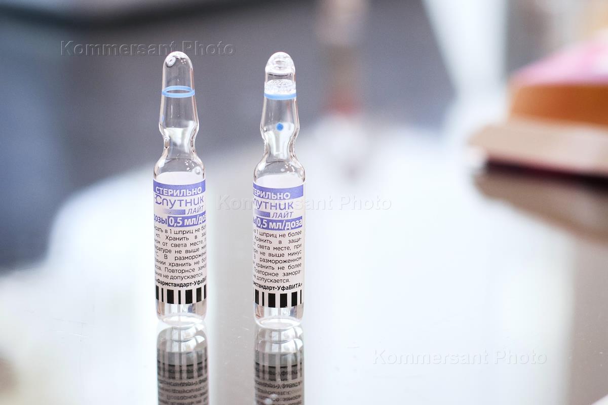 Covid 19 вакциной спутник v. Как выглядит вакцина Спутник Лайт. Дарилайт фото.