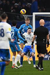 Russian Premier League (RPL). Tinkoff - Russian Football Championship 2021/2022. 18th round. A match between the teams Dynamo Moscow - Zenit St. Petersburg at the VTB Arena central stadium.