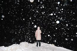 Genre photos. Snowfall in Novosibirsk.
