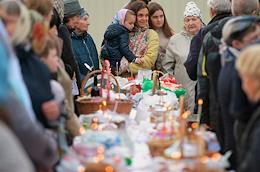 Great Saturday. The rite of consecrating Easter cakes, eggs and Easter on the eve of the Holy Resurrection of Christ in the church of St. Sergius of Radonezh in Solntsevo.