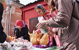 Great Saturday. The rite of consecrating Easter cakes, eggs and Easter on the eve of the Holy Resurrection of Christ in the Church of St. Nicholas the Wonderworker in Podkopayi.