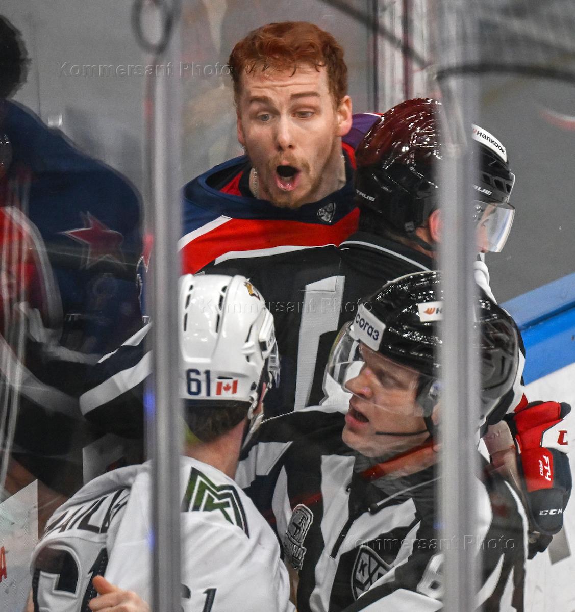 Кхл плей офф результаты сегодня металлург локомотив. Авангард кхл фото 2023. Кубок гагарина вручение металлург. Металлург мг. Локомотив акбарс 2009 финал.