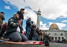 Weekly prayer in the quarter mosque named after Jafar Nasibullovich in Kolomyagi.