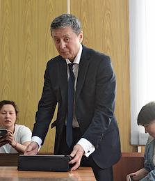 Announcement of the verdict against the former deputy of RT-Capital LLC Murat Raimkulov, accused of embezzling 200 million rubles from the 'daughter' of 'Rostec' in the Khamovnichesky District Court.