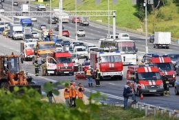 The accident of a truck and a fuel truck of the Neftmagistral company at the 21st kilometer of the Moscow Ring Road.