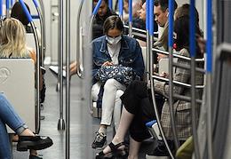 Genre photography. Views of Moscow during the rise in the incidence of coronavirus infection. The situation in the Moscow metro.