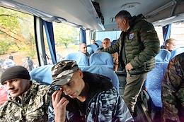 Sending mobilized citizens for military service from the city of Kirishi.