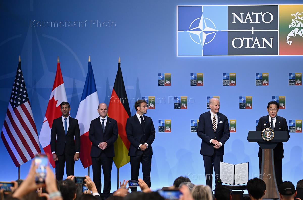 Состав нато 2023. НАТО 2023. Czech Republic and NATO. Как выглядит патч Альянса НАТО.