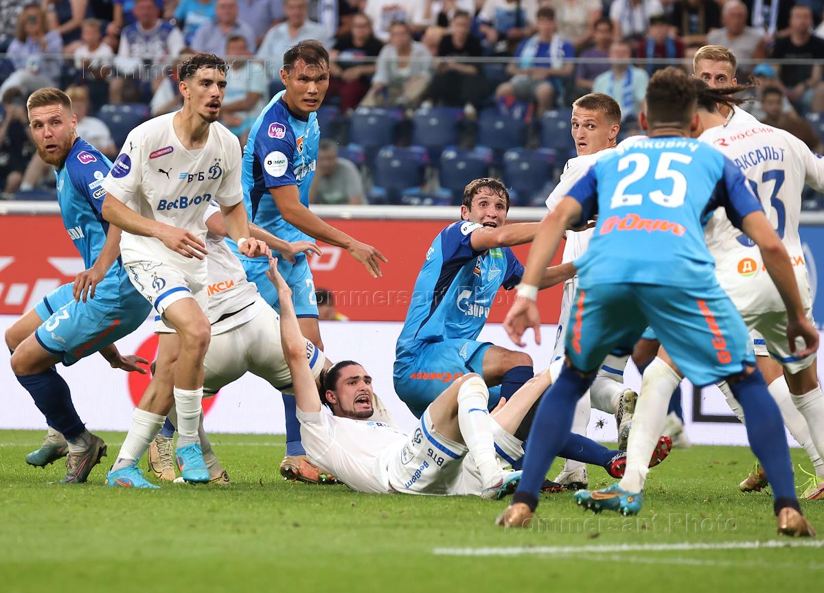 Мяч рпл 2020 2021. Мяч рпл 2022. Фнл 2023-2024. Мяч рпл 2023 2024. Мяч nike aerowsculpt.