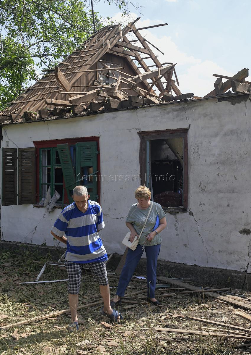 Последствия обстрела в Ханженково, Макеевка – Коммерсантъ Фото