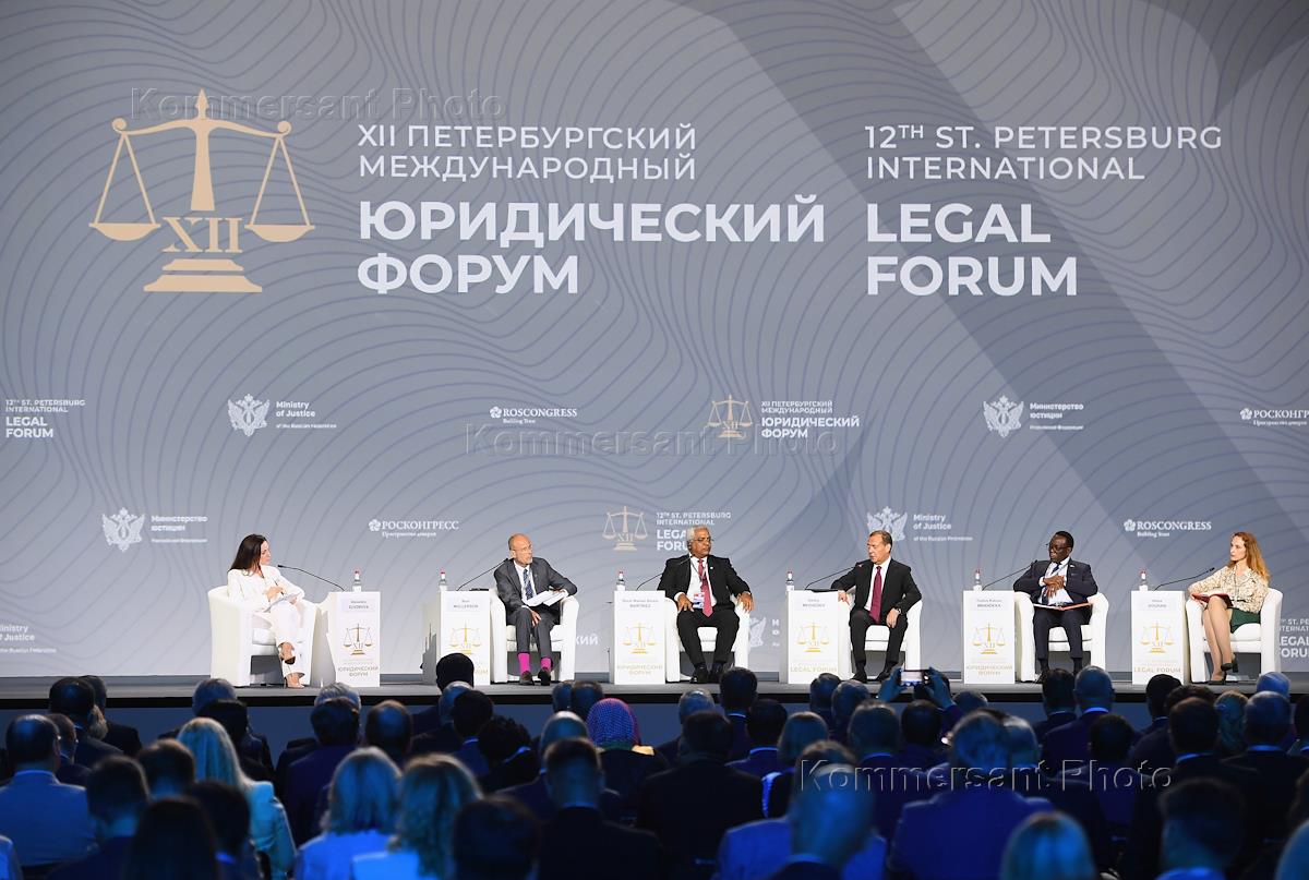 Xii международный юридический форум. Xii международный юридический форум. Пмюф 2023. Петербургский бридическийфорум. Экономический форум в санкт-петербурге.