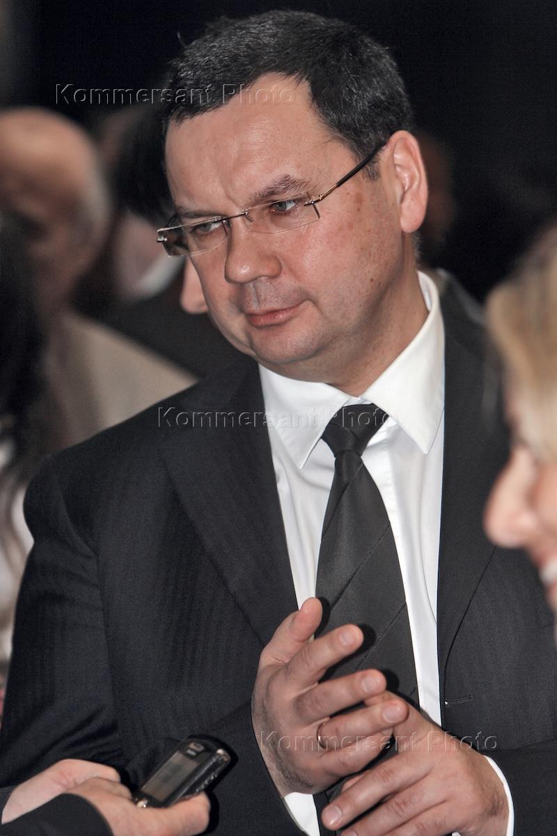 Раф шакиров. Раф шакиров с женой. Раф шакиров. Раф шакиров. Raf сми.