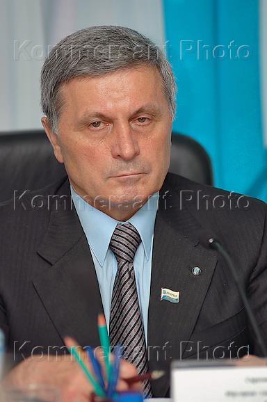 Аксененко мэр саратова фото. Прокопенко алексей львович саратов. Валентина аксененко саратов. Юрий китов мэр саратова. Григорьев юрий саратов.