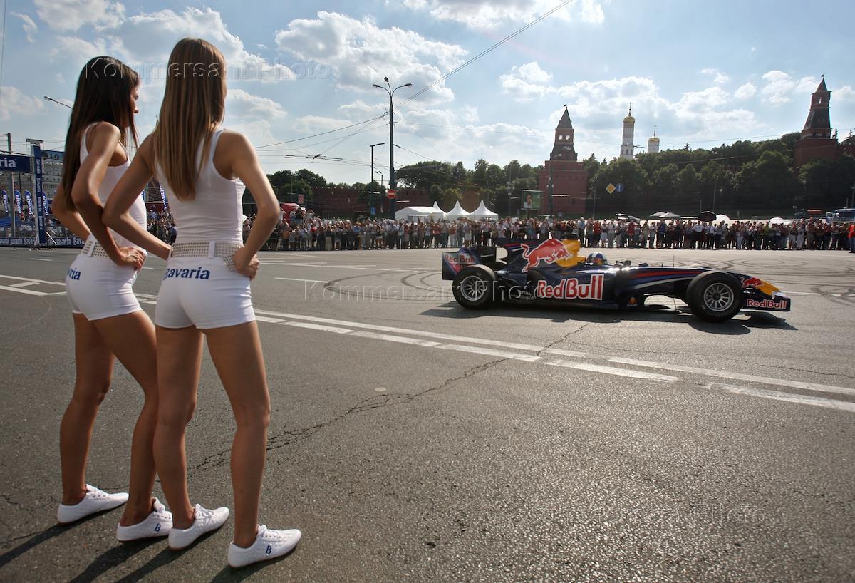 Девушка Bavaria City Racing