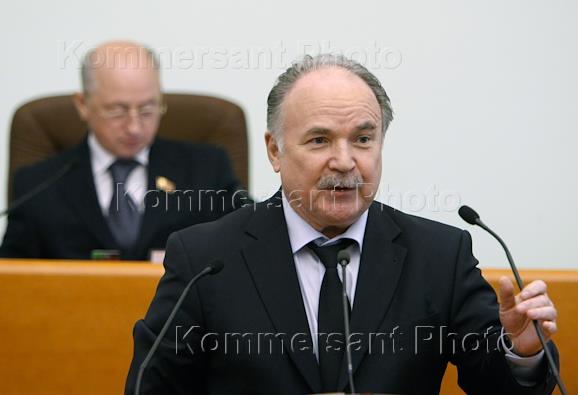 Спящие депутаты. Фото депутата в думе екатеринбурга. Спящие депутаты. Первое заседание мосгордумы. Мосгордума.