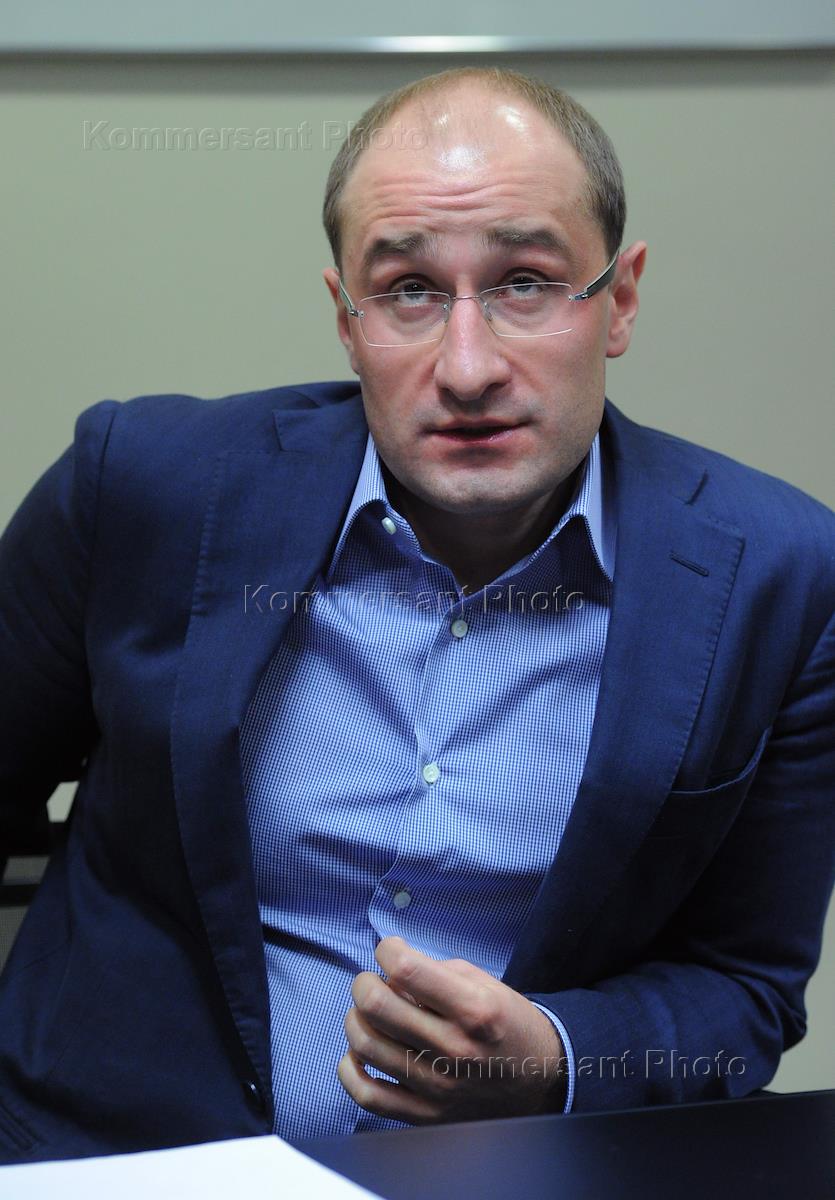 Глава дата. Ткаченко Роман Владимирович. Роман Ткаченко Rd Group. Ткаченко Роман Иванович Азов. Ткаченко Роман Вячеславович