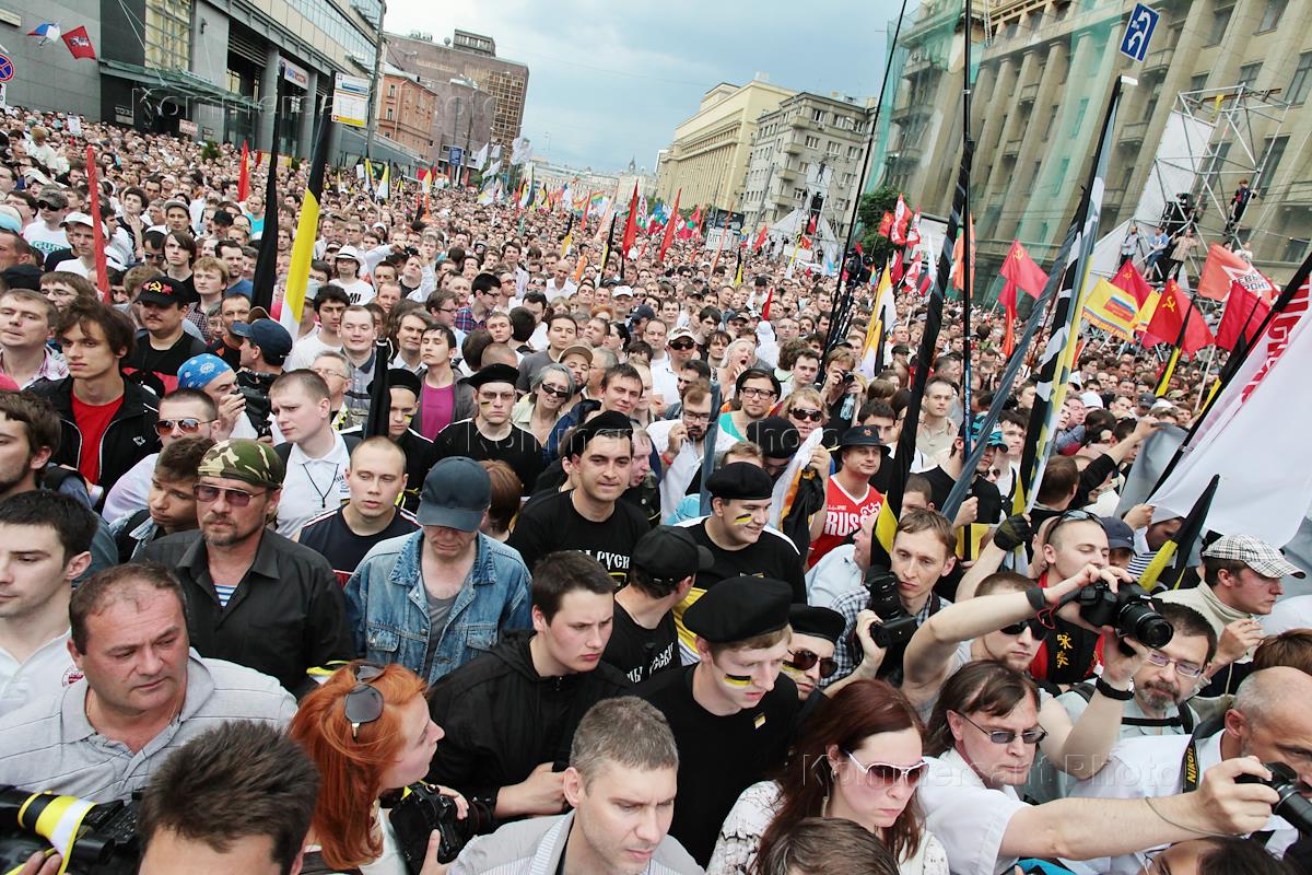 Массовые выступления против власти