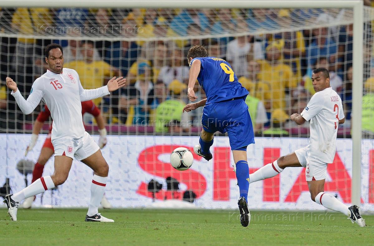 Live football euro. Евро 2012 Донецк. Донецк 2012 Чемпионат Европы. Донецк Чемпионат Европы по футболу 2012 фото. Euro Football.