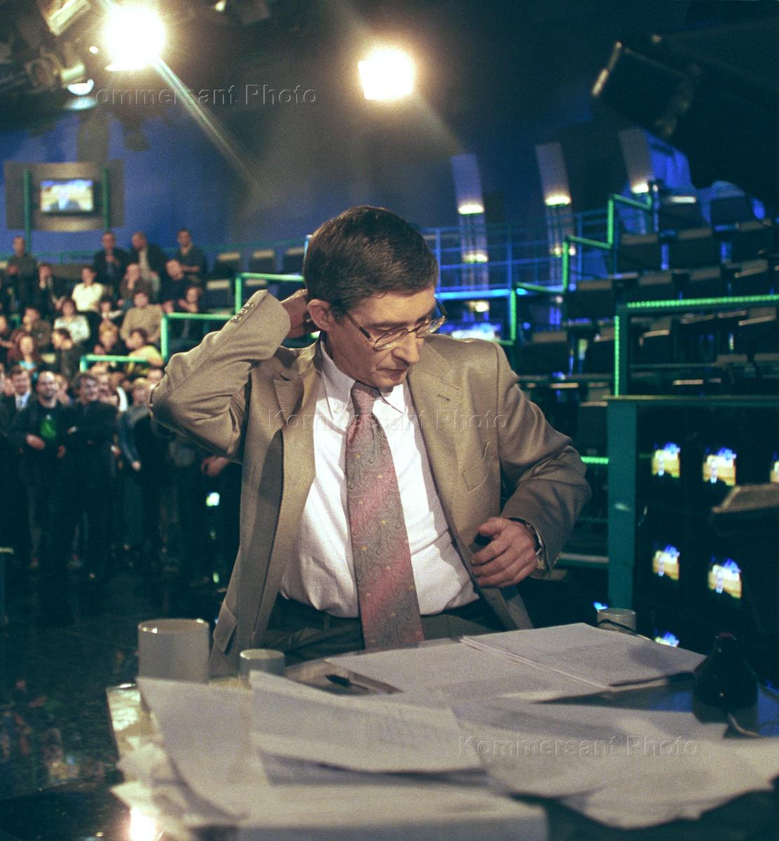 Закрытый выпуск. Телеведущий Осокин Михаил 1993 год.