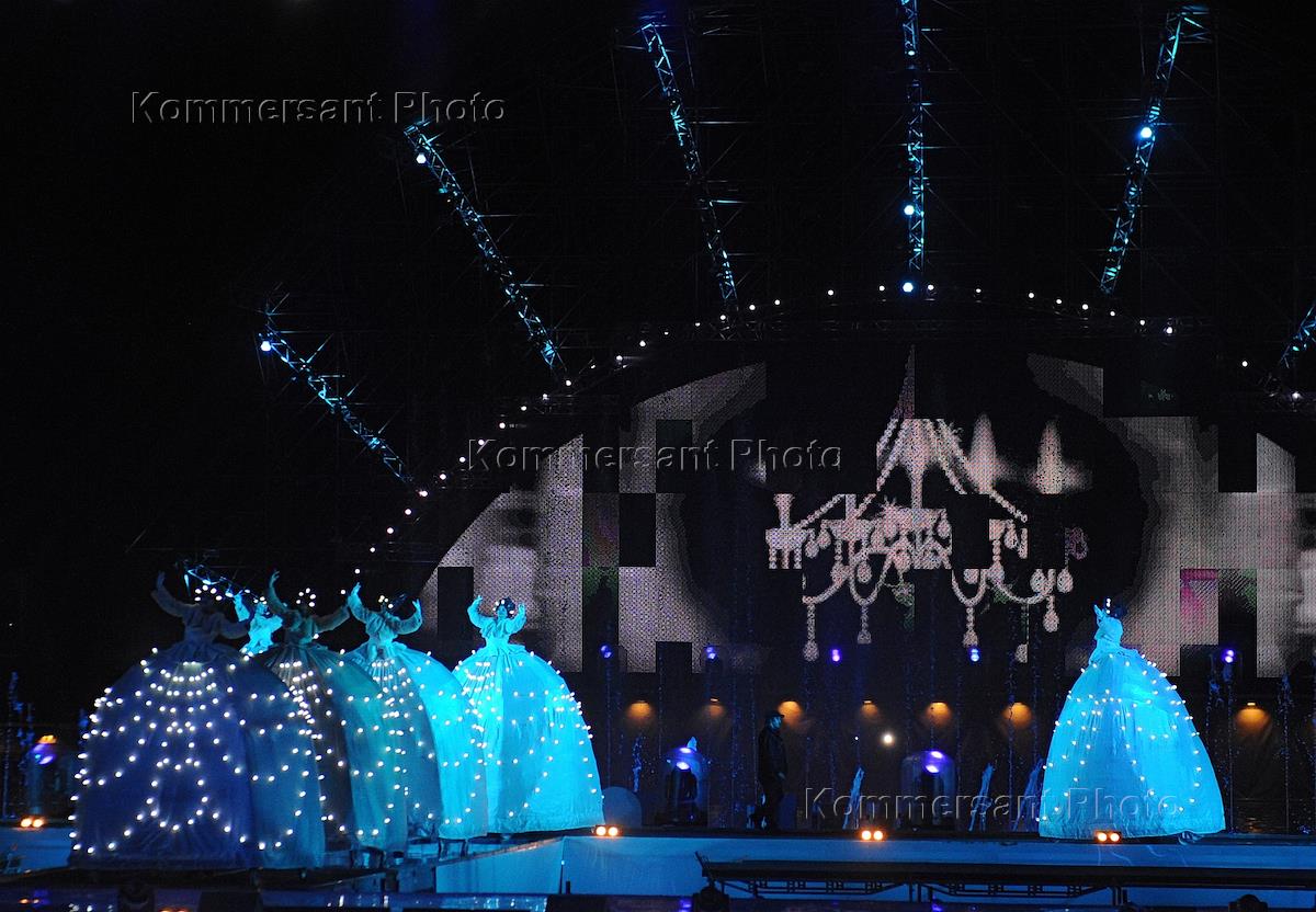 мультимедийное шоу в кронштадте. фестиваль света в москве 2021. церемония закрытия фонтанов петергоф. мультимедийное шоу в кронштадте. всемирный фестиваль фейерверков 2018 башня останкино.