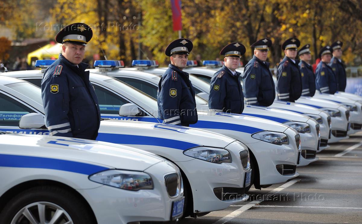 сотрудник внутренних дел