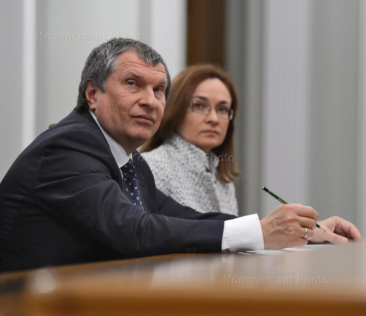 Сечин семья. Сечин семья. Сечин семья. Сечин семья. Франческо провенцано гонщик.