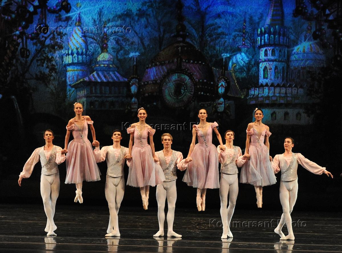 Русский балет в петербурге. Балерина питерская. Русский балет в петербурге. Опера и балет. Русский балет в петербурге.