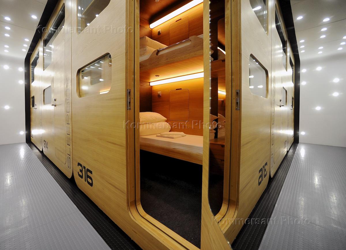 капсульный отель (capsule hotel), гаага. Q block капсульный отель. капсульная гостиница в москве. капсульная гостиница в москве. гостиница капсульный "отель на белорусской".