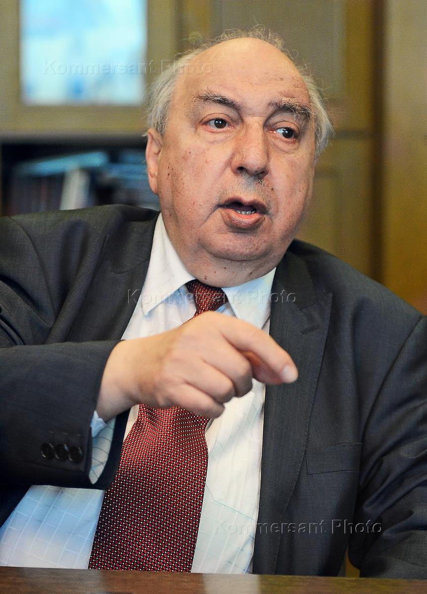 Новейшая история мединский чубарьян. Чубарьян учебник. Новейшая история мединский чубарьян. Новейшая история мединский чубарьян. Семьеведение в школе.