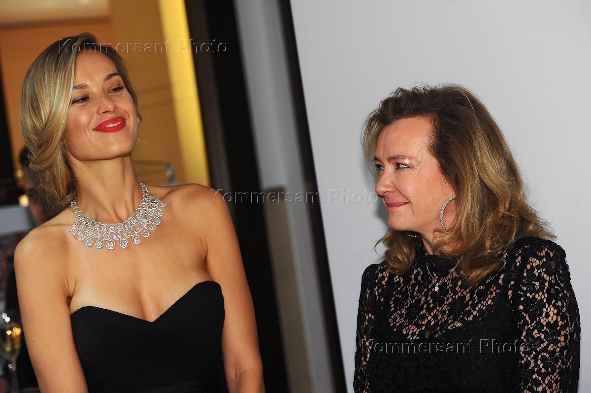 Разоблачение бони шопард для нищих. Разоблачение бони шопард для нищих. Виктория боня 2022. Каннский кинофестиваль 2021 виктория боня. Разоблачение бони шопард для нищих.