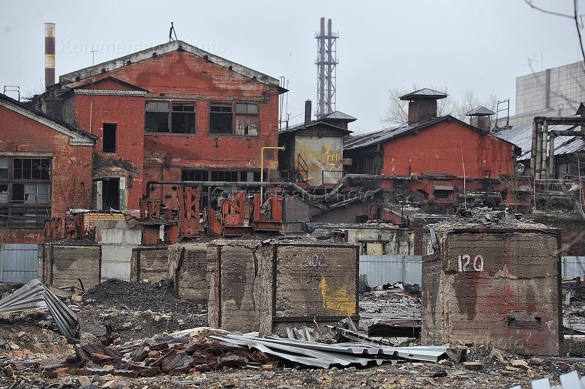 Завод молот москва. Московский металлургический завод серп и молот. Завод серп и молот Москва. Завод серп и молот Саратов. Территория завода серп и молот.