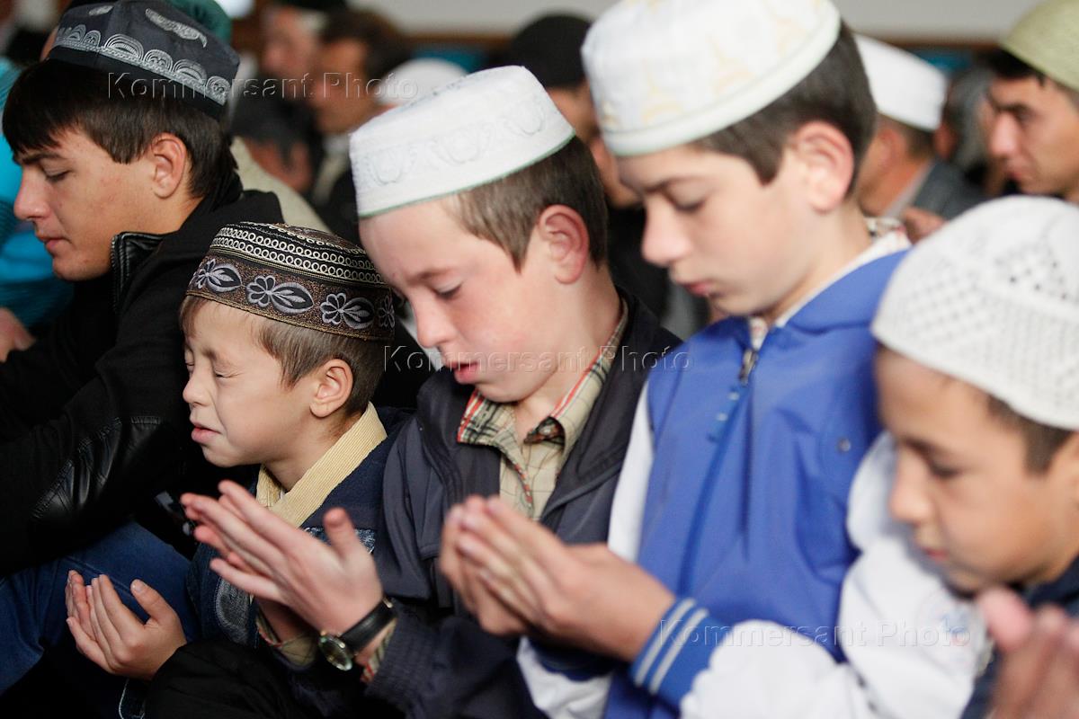 Мусульманский крым. Какой сегодня праздник у мусульман 2022 год. Узбекский праздник Курбан Хаит когда будет.