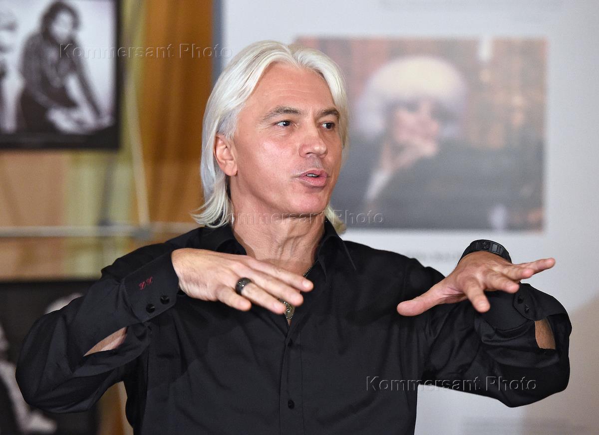 певец умерший от рака