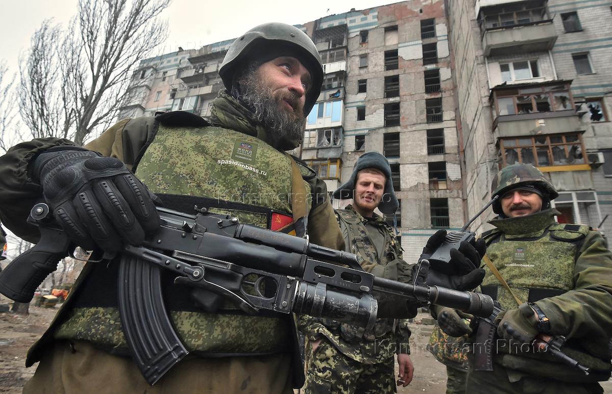 Новороссия сегодня ополчение видео. Ополчение Донбасса 2014. Украинские боевики. Ополченцы Новороссии. Бойцы Донбасса.