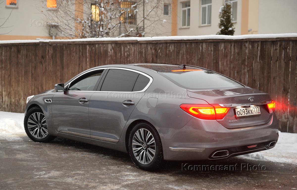 Kia Quoris панорамная крыша