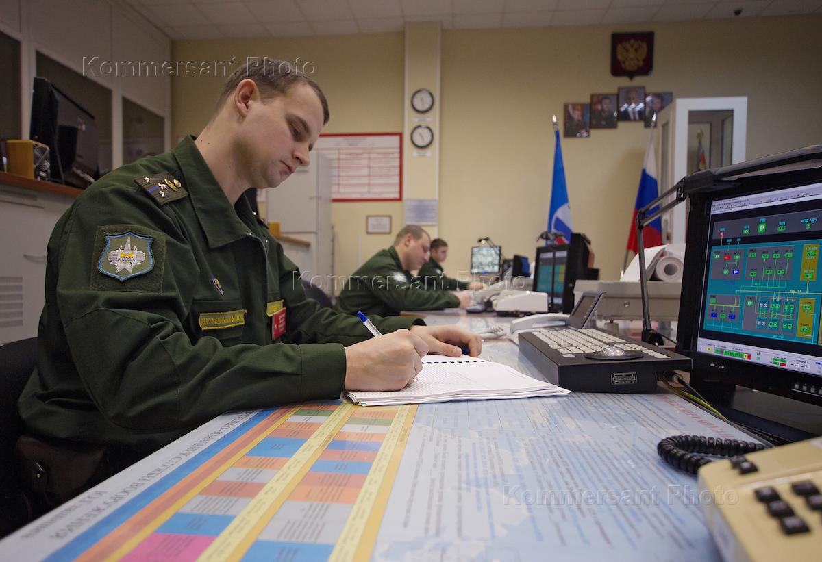 Предупреждение о нападении. Командный пункт СПРН Солнечногорск. Аналитический центр МО РФ. СПРН космические войска. Командный пункт МО РФ.