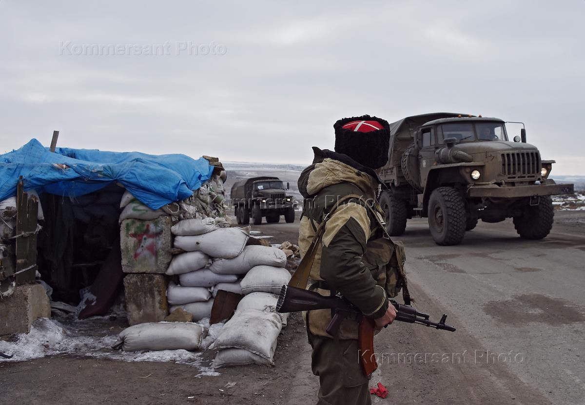 Операции 2015. Дебальцево ДНР блокпост. Дебальцево Донецкая область бой 2014. На сегодняшний день в Дебальцево Донецкая область.