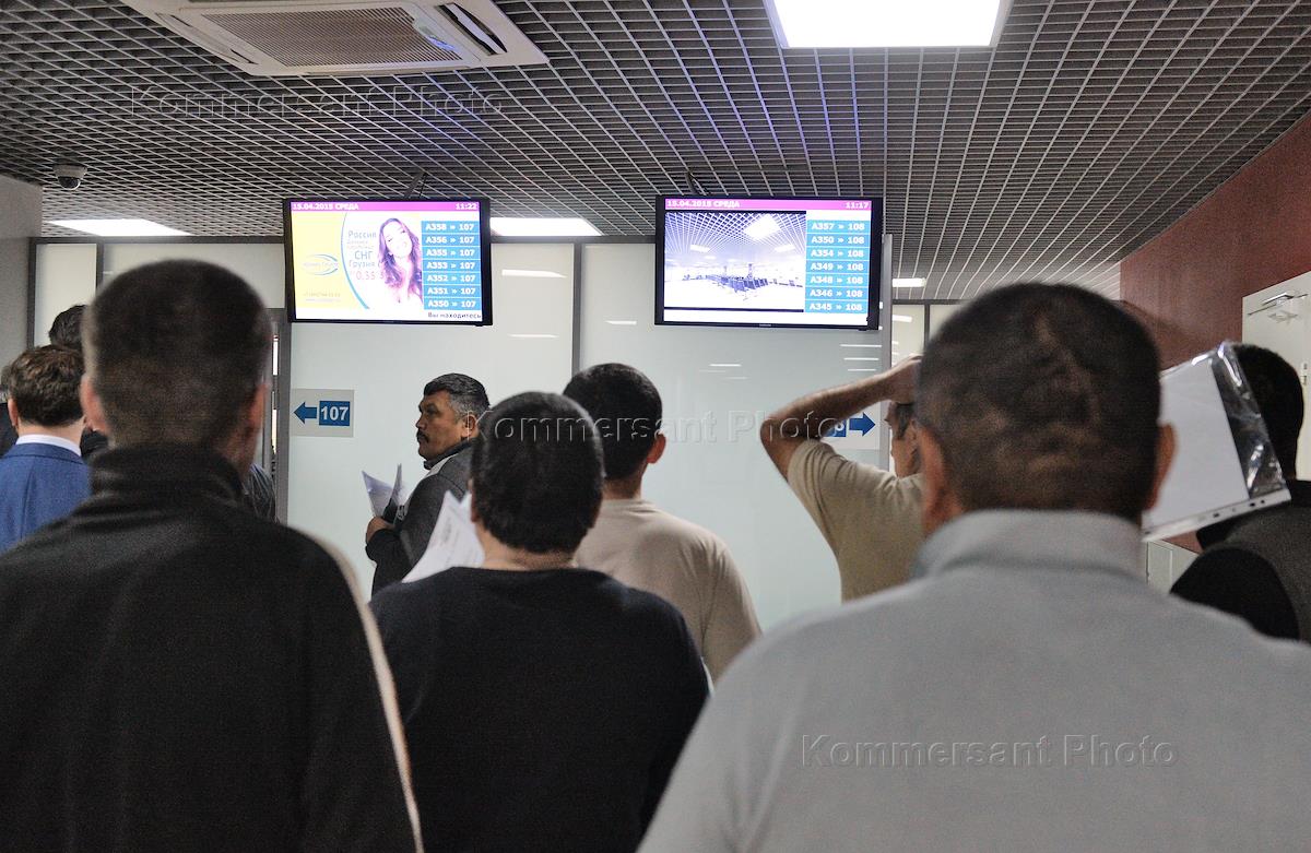 Миграционный центр спб красного текстильщика. Единый миграционный центр. Единый миграционный центр текстильщиков 15. Отдел миграции текстильщики. Якорная 7 санкт-петербург миграционный центр.