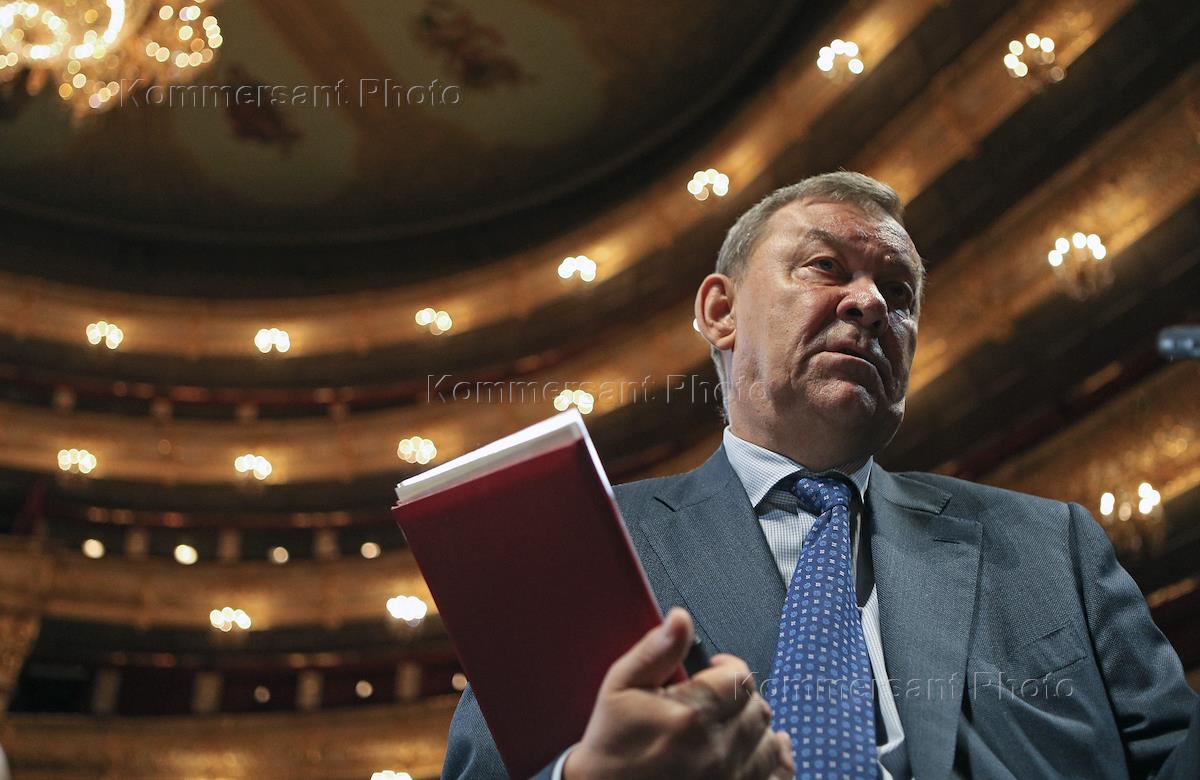 владимир непорожний балет. николай цискаридзе в театре. премьер большого театра сейчас. премьер большого театра сейчас. артист балета семен чудин.